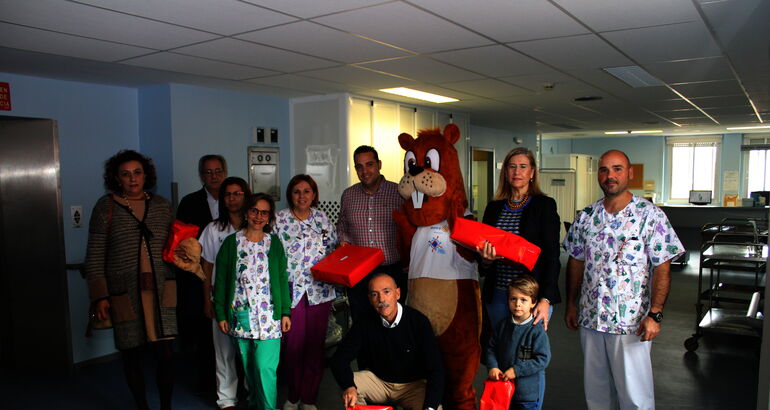 Rotary repartir juguetes todos los meses a los nios del Hospital San Pedro de Alcntara de Cceres 